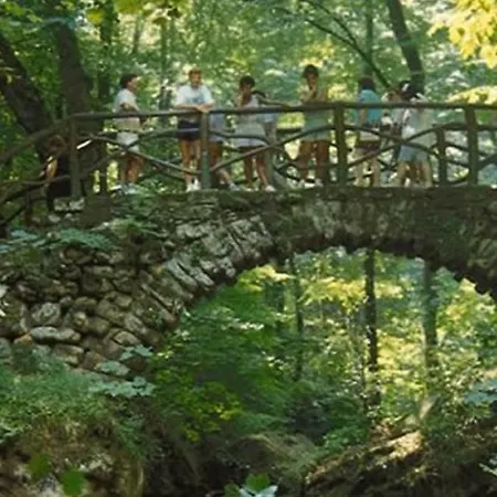 ラグジュアリーテント Country Camp Camping Auf Kengert